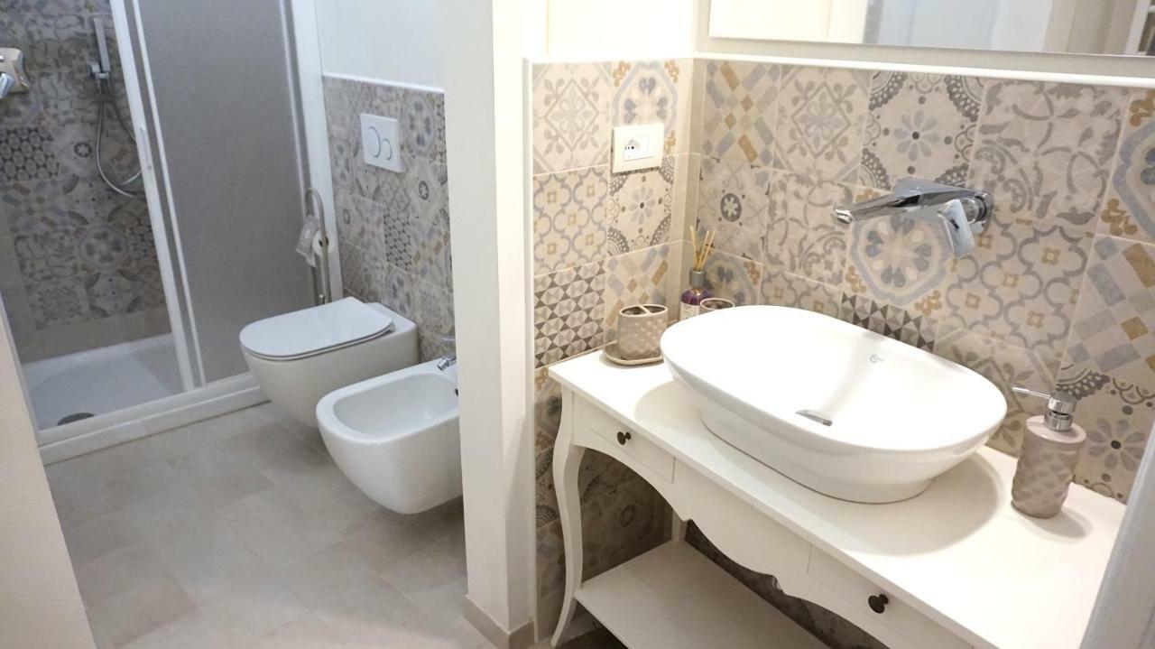 לוקה Alessandra Apartment מראה חיצוני תמונה